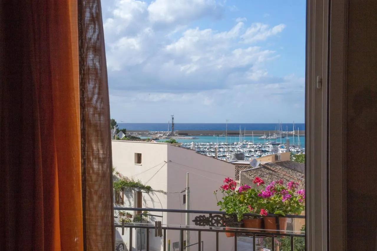 Cerri Hotel تراباني