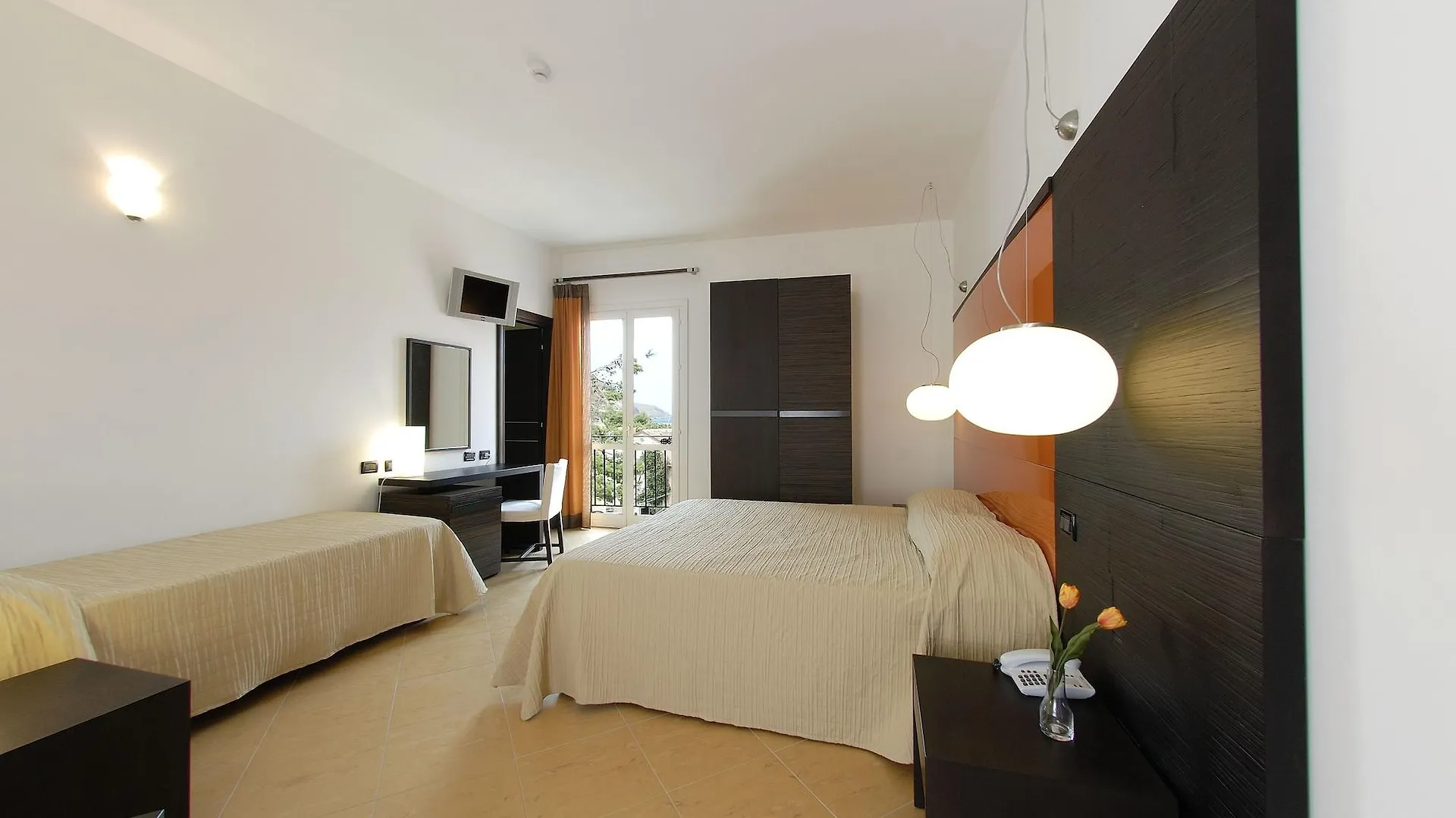 Cerri Hotel تراباني 3*,  إيطاليا