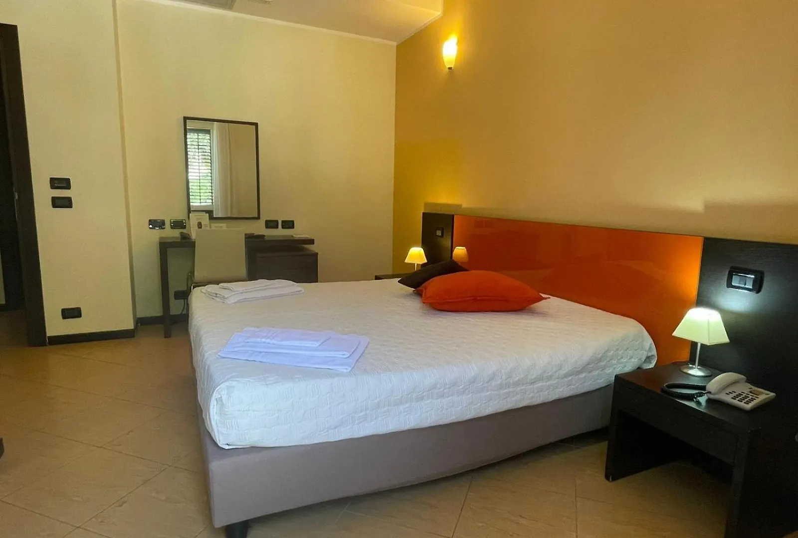 Cerri Hotel تراباني 3*,  إيطاليا
